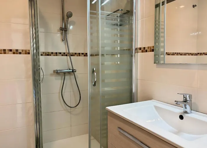 Atlantis - La Roca Tower *